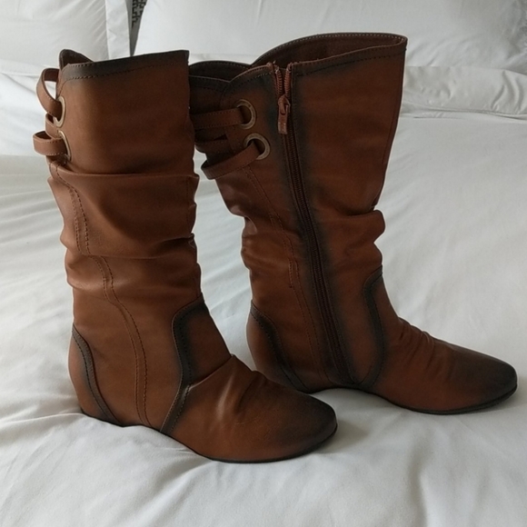 Rustic Boho Camel Strappy Ankle Boots - Picture 2 of 4